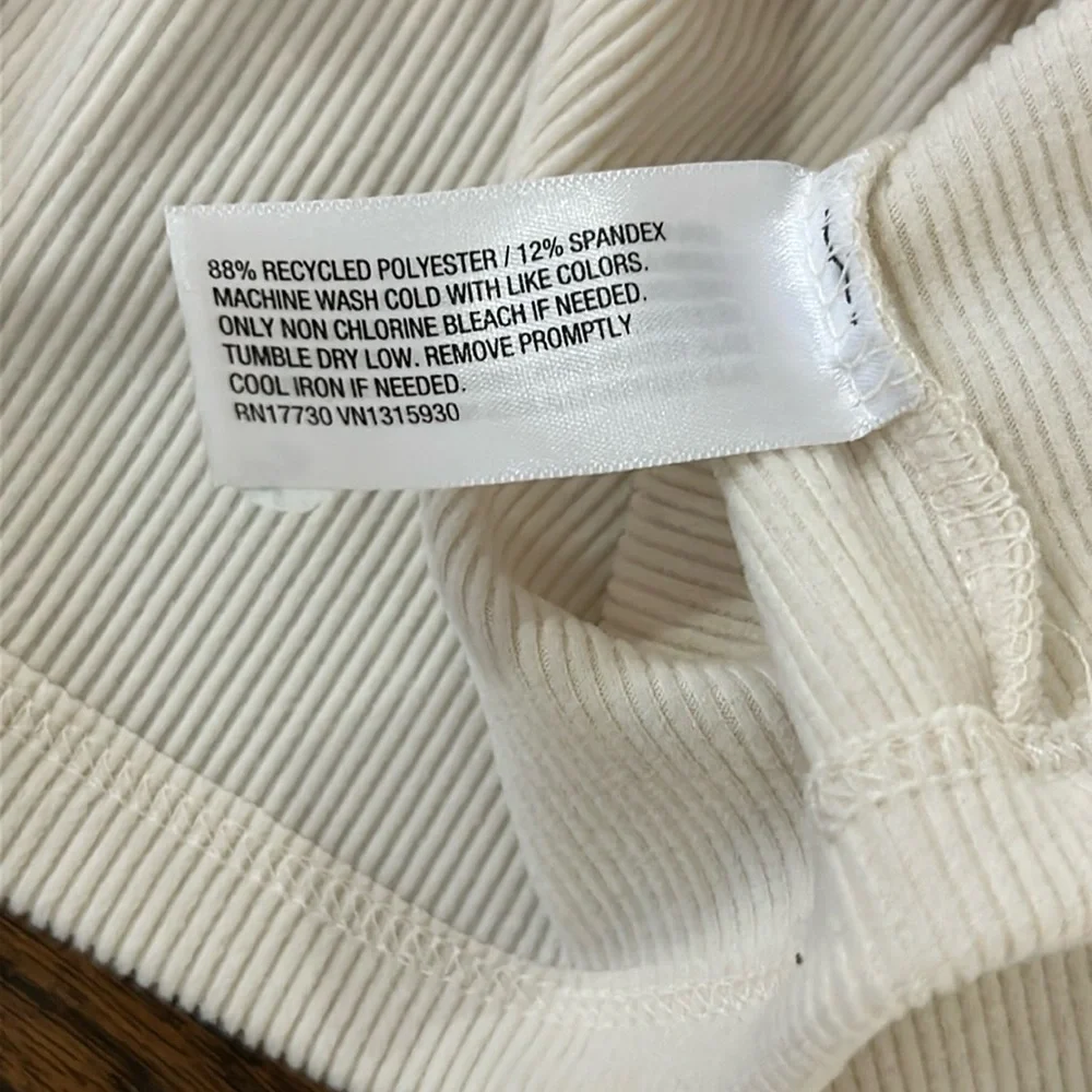 New Soft Cozy Cream Cropped Hoodie - Picture 5 of 7